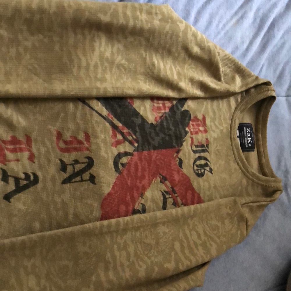 Used ZaKi shirt